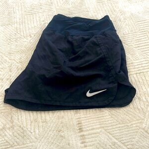 Nike dry fit shorts size XL